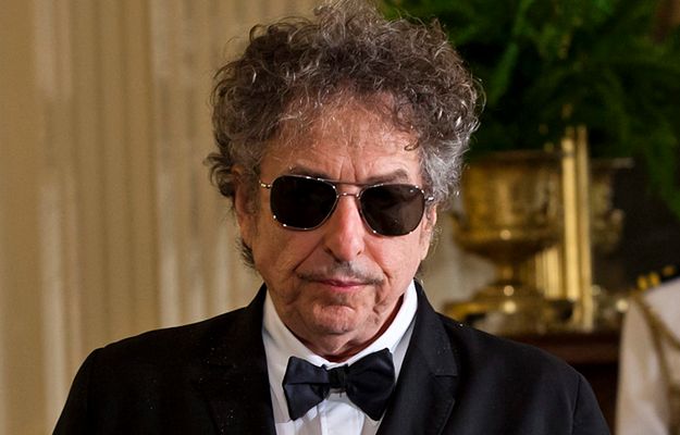 Literacki Nobel dla Boba Dylana. Akademii Szwedzkiej wciąż nie udało się skontaktować z laureatem