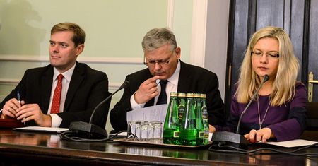 Zebrała się komisja śledcza do wyjaśnienia sprawy Amber Gold. Świadek się nie stawił