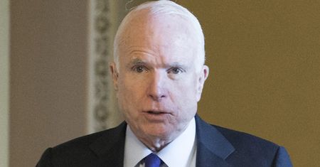 Senator McCain przestrzega. "Ameryka zapłaci cenę nie do przyjęcia za 'reset' z Rosją"
