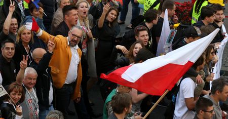 Mateusz Kijowski: służby specjalne inwigilują mnie i KOD. Nasze telefony są na podsłuchach