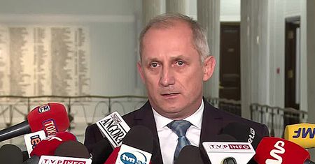 Sławomir Neumann z Platformy Obywatelskiej o zmianach w rządzie: to grupa rekonstrukcyjna, a nie rząd