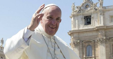 Papież Franciszek przedłuża swą decyzję ws. aborcji. Upoważnia wszystkich kapłanów do jej rozgrzeszenia