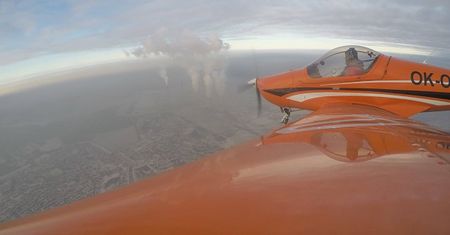Sfilmował smog nad miastem. Zobacz wideo
