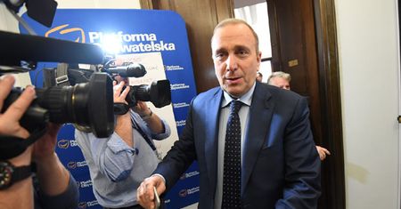 Schetyna nie wyklucza wyborczego startu z .Nowoczesną