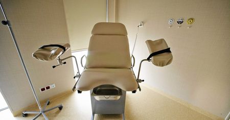 Pijany ginekolog opiekował się pacjentkami w szpitalu