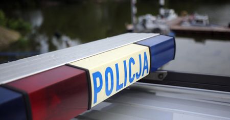 Napad na sklep w Dąbrowie Górniczej. Napastnika spłoszyli klienci