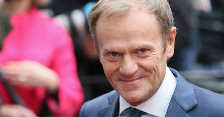 Politico: krytyka PiS napędza poparcie dla Tuska w EU