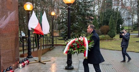 Prezydent Andrzej Duda: uzyskałem zapewnienie o zabezpieczeniu rodzin ofiar katastrofy