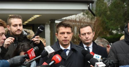 Ryszard Petru zaapelował o zwołanie Konwentu Seniorów i spotkanie szefów partii
