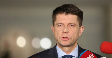Ryszard Petru niespodziewanie pojawił się w Sejmie. Oznajmił, że nie był na Maderze