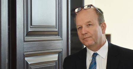 Flagowy projekt resortu zdrowia opóźniony?