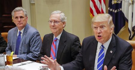 "FT": w walce z IS Donald Trump będzie musiał wybrać między Turcją a Kurdami