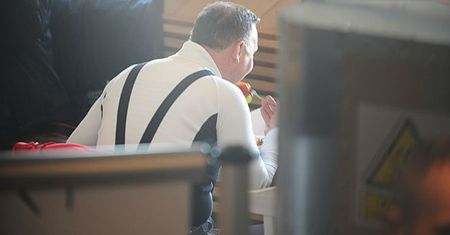 Burza o posiłek prezydenta Andrzeja Dudy na Kasprowym Wierchu. Kiełbaska czy faszerowany pomidor?