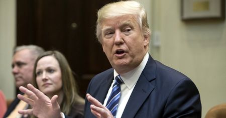 Trump przeznaczy swą pensję na cele charytatywne