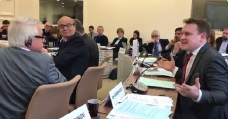 Poseł PiS wprawił dyplomatów w osłupienie. Mówił o prawie szariatu