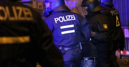 Incydent w metrze w Hamburgu. Policja szuka sprawców
