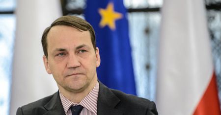 Radosław Sikorski: Jacek Saryusz-Wolski prędzej wygra w konkursie Eurowizji