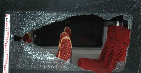 Dwaj mężczyźni ostrzelali autobusy wiozące pracowników z Wrocławia