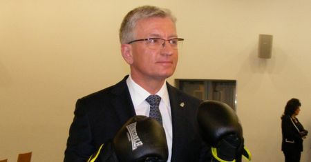 Prezydent Poznania Jacek Jaśkowiak będzie się bił z... Dariuszem "Tigerem" Michalczewskim!