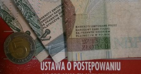 Kalisz: 13-latek dokonywał wymuszeń w gimnazjum