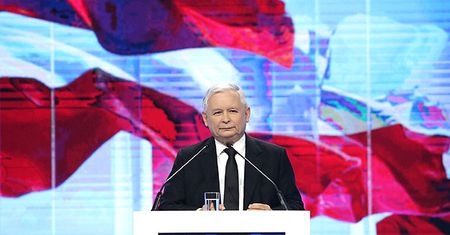 Jarosław Kaczyński przed Pałacem Prezydenckim: stanie tu pomnik Lecha Kaczyńskiego
