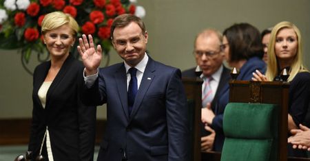 Politolodzy o Dudzie: amerykański prezydent wspierający PiS