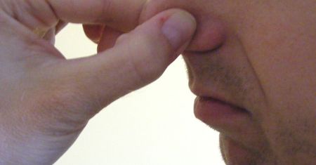 Letni problem, który czuć - nie dla każdego z nas prysznic i zmiana bielizny to codzienność