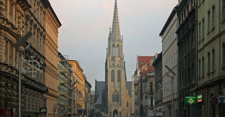 Cichy protest restauratorów na ul. Mariackiej w Katowicach. Proboszcz interweniował w UM?