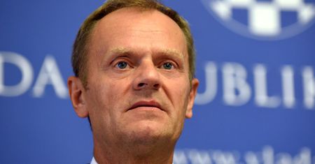 Donald Tusk: trzeba sprawiedliwie rozdzielić 100 tys. uchodźców w UE