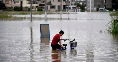 25 osób zaginionych po powodzi na wschodzie Japonii