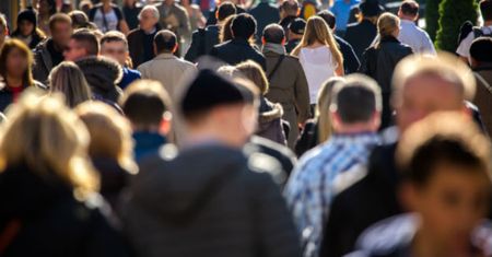 Polacy niezadowoleni z politycznej sytuacji w kraju. Najnowszy sondaż