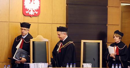 Spór ws. wyboru sędziów Trybunału Konstytucyjnego. Ekspert: "Na rozstrzygnięcie trzeba poczekać"