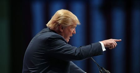 Szef kampanii Clinton: Trump może być "marionetką Kremla"