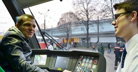 Z okazji święta tramwajarzy w Poznaniu każdy będzie mógł prowadzić tramwaj