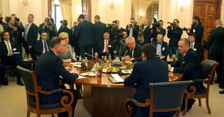 Szczyt Grupy Wyszehradzkiej na Węgrzech. Pokaz jedności nad Balatonem
