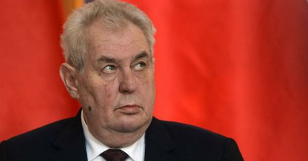 Czeski sąd: rzucanie jajkami w prezydenta to nie przestępstwo