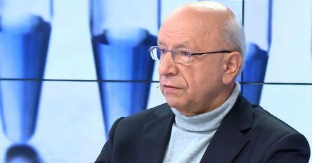 Chcą powrotu prof. Bogdana Chazana. Fundacja Życie złożyła petycję w Ratuszu