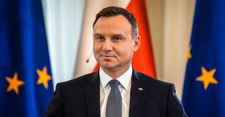Prezydent Duda: Lech Wałęsa mógł odwrócić swoją "czarną kartę"