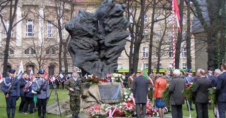 Poznaniacy pamiętali o ofiarach zbrodni katyńskiej