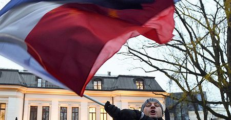 Coraz więcej cudzoziemców chce pozwolenia na pobyt w Polsce