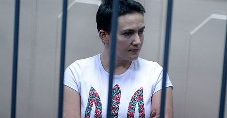 Sławomir Sierakowski: Sawczenko może okazać się rosyjską łapówką, wręczoną zachodnim rządom