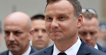 PO i Nowoczesna bardzo krytycznie o roku prezydentury Andrzeja Dudy. "Zupełnie uzależniony"