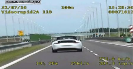 Szybki czy szalony? Pędził S8 z prędkością ponad 250 km/h
