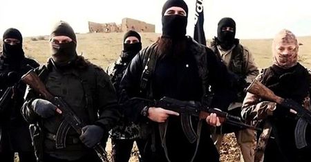 Nowe przepisy antyterrorystyczne. To odpowiedź UE na zjawisko "zagranicznych bojowników"
