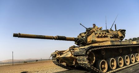 Kolejne tureckie czołgi wjechały do Syrii