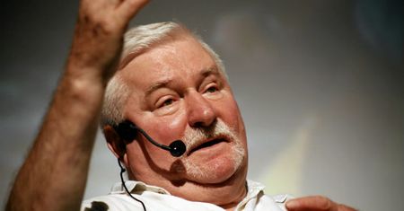Lech Wałęsa: ostrzegałem od samego początku, że grozi nam wojna domowa