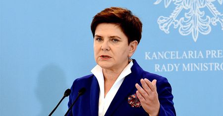 450 tys. osób podpisało projekt ustawy zakazującej aborcji. Beata Szydło zabrała głos