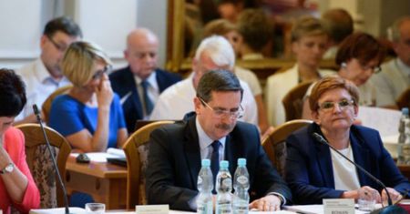 Prezydent Tarnowa bez absolutorium. Zostanie odwołany?