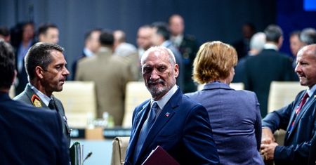 Antoni Macierewicz: cztery incydenty z udziałem dronów w czasie szczytu NATO