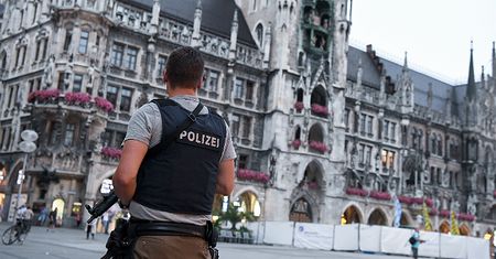Zamachy w Niemczech. Rząd przestrzega przed podejrzewaniem wszystkich uchodźców o terroryzm